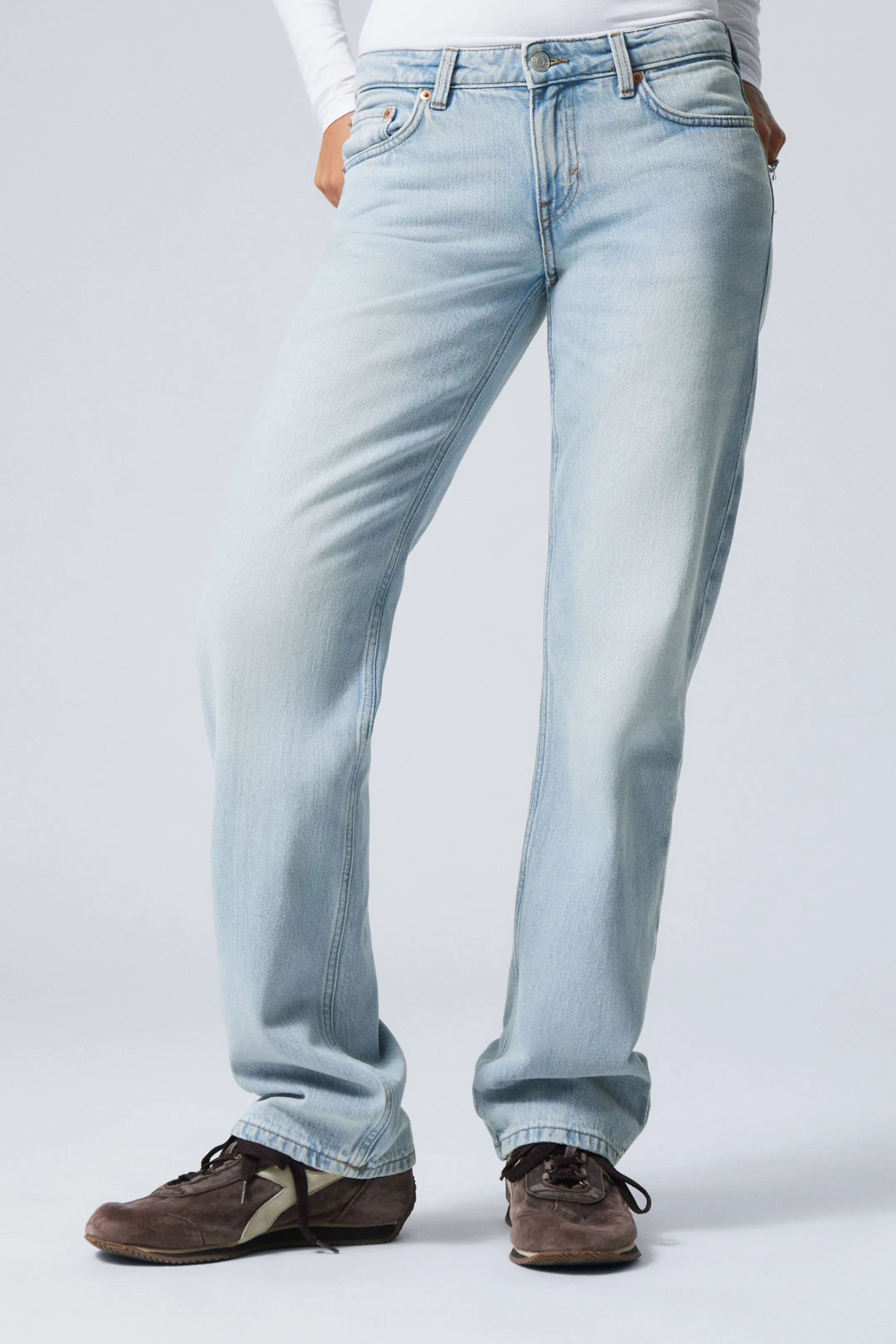 Weekday ARROW LOW RISE REGULAR STRAIGHT LEG JEANS>Women Jeans