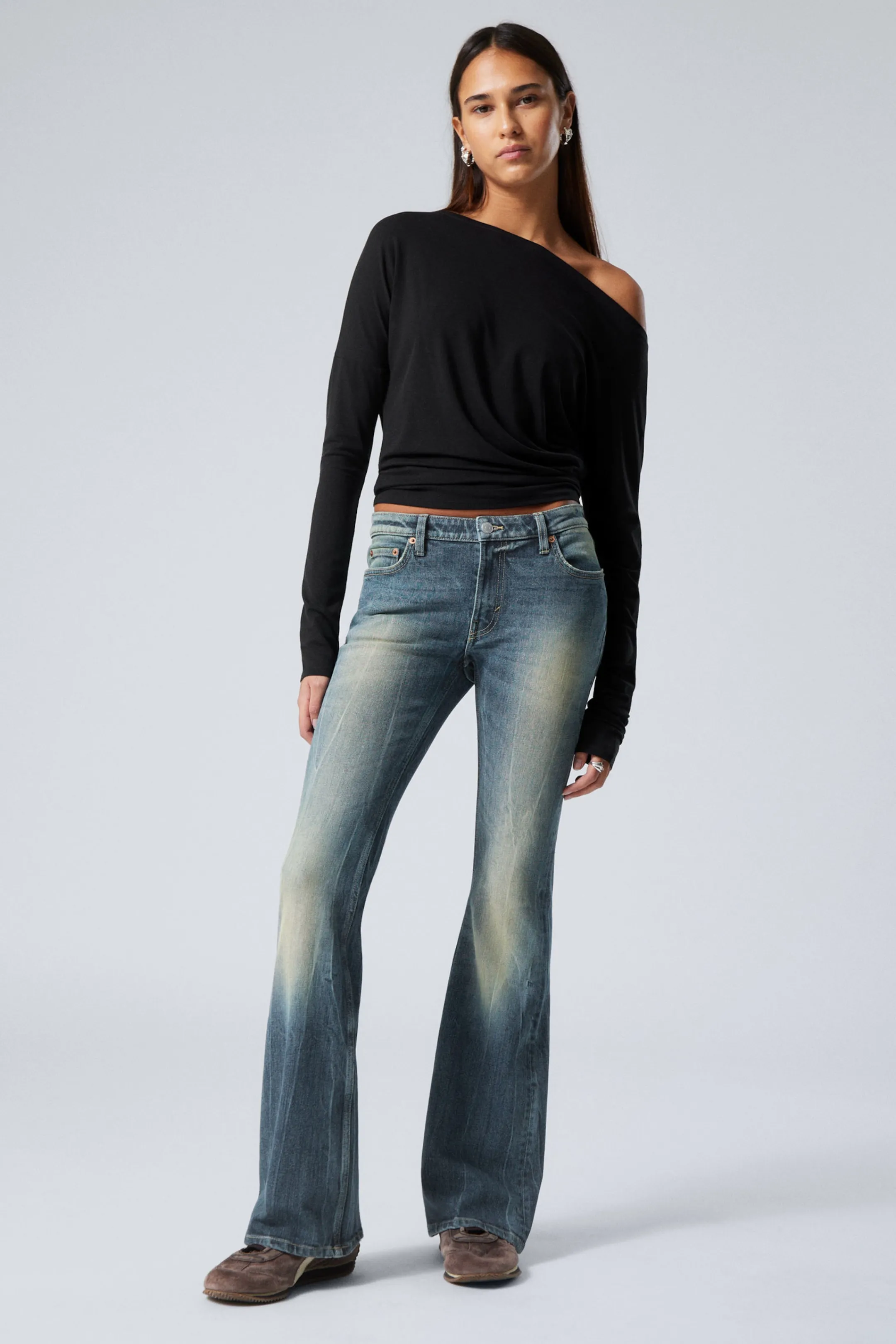 Weekday FLAME LOW RISE SLIM FLARED LEG JEANS>Women Jeans