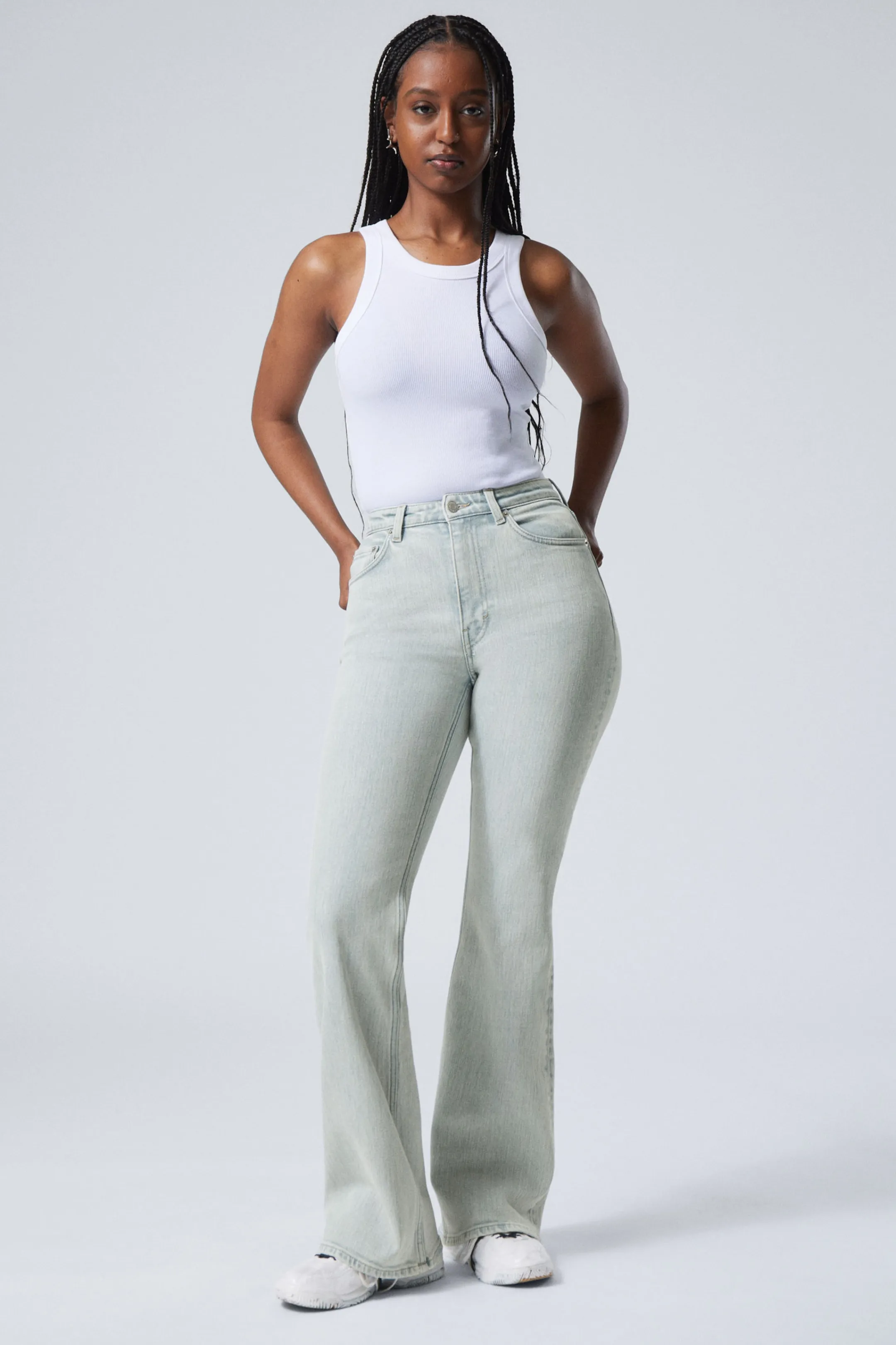 Weekday GLOW CURVE HIGH WAISTED REGULAR FLARED LEG JEANS>Women Jeans