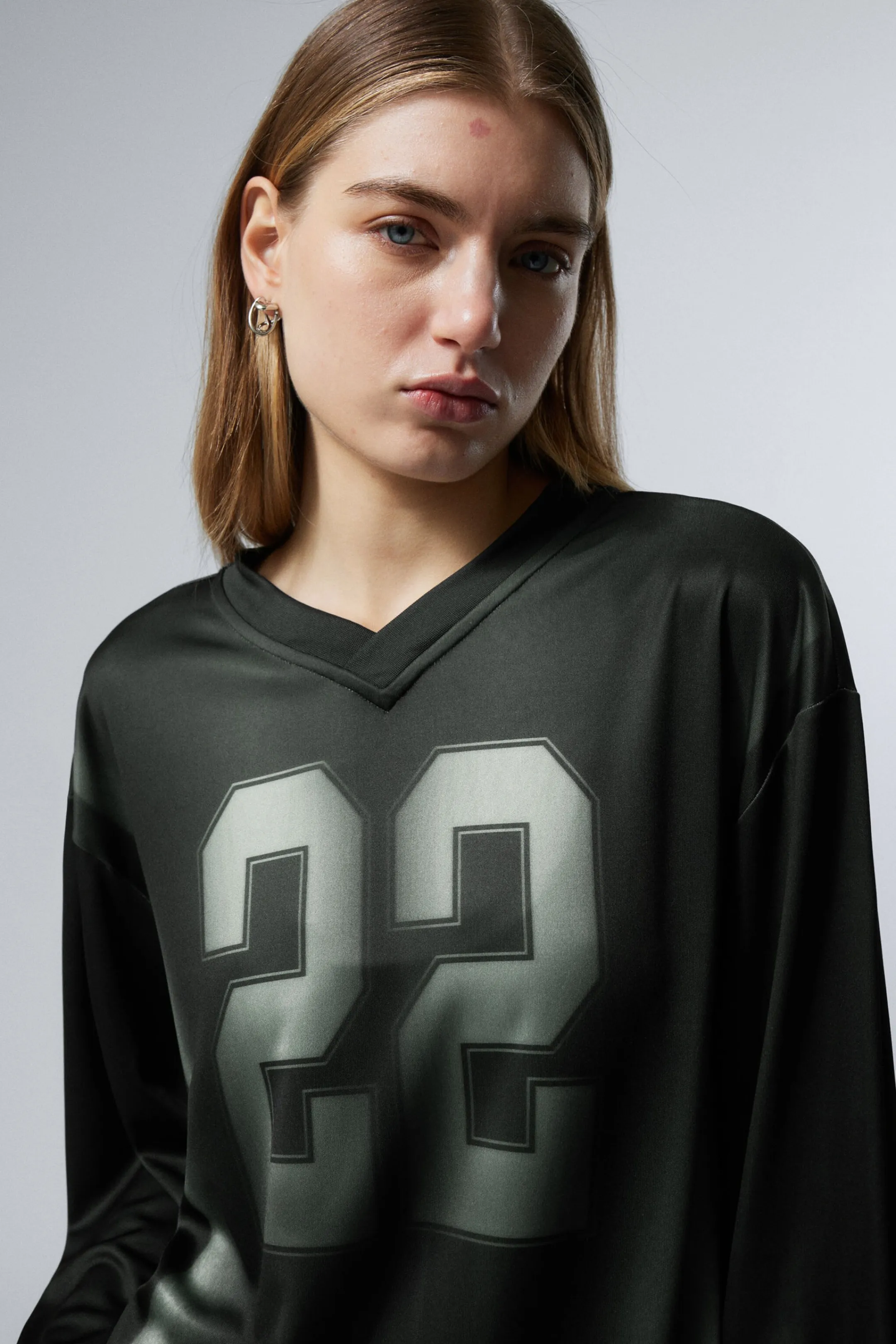 Weekday LONG-SLEEVED OVERSIZED SPORTS T-SHIRT>Women Tops