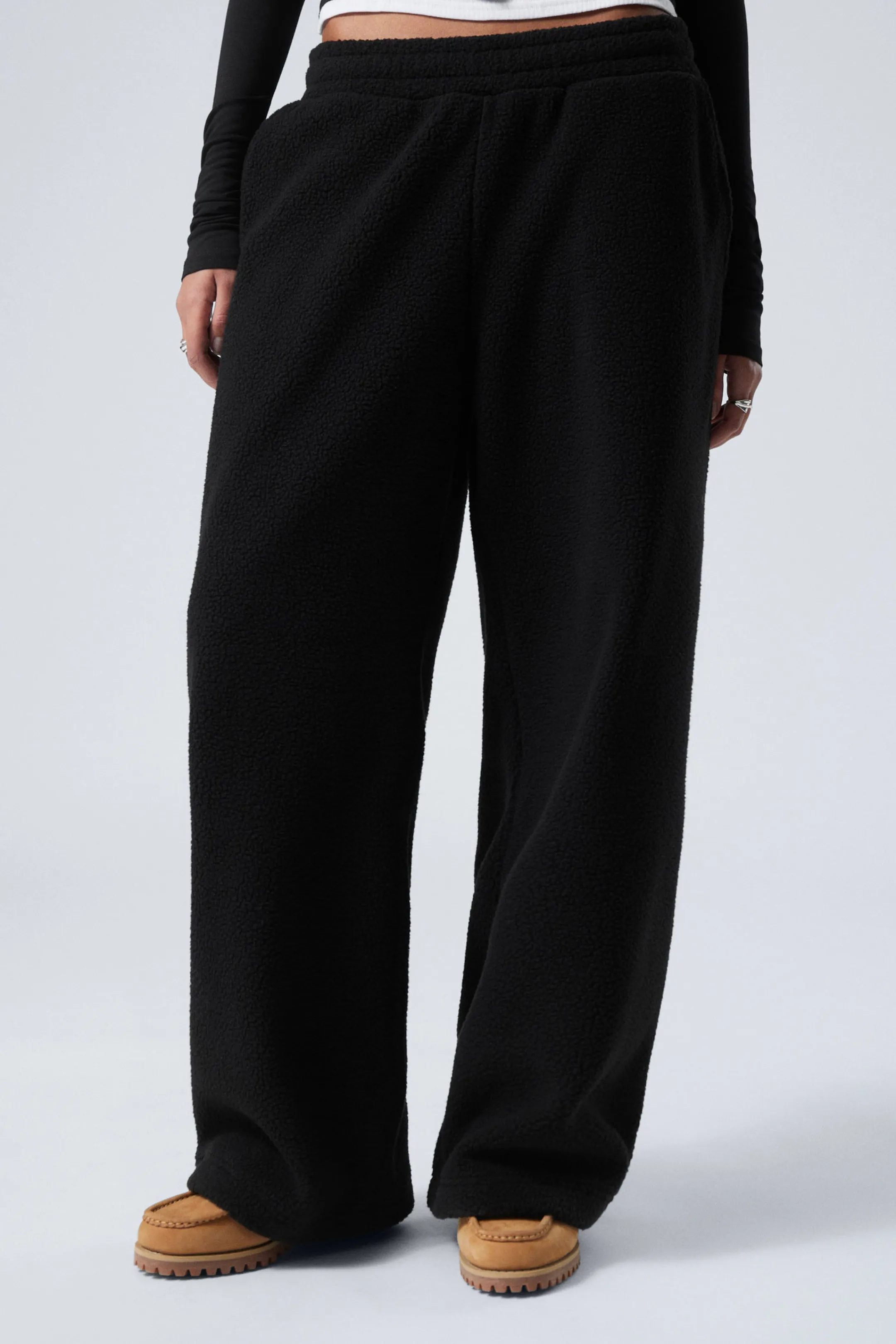 Weekday LOOSE FLEECE TROUSERS>Women Trousers