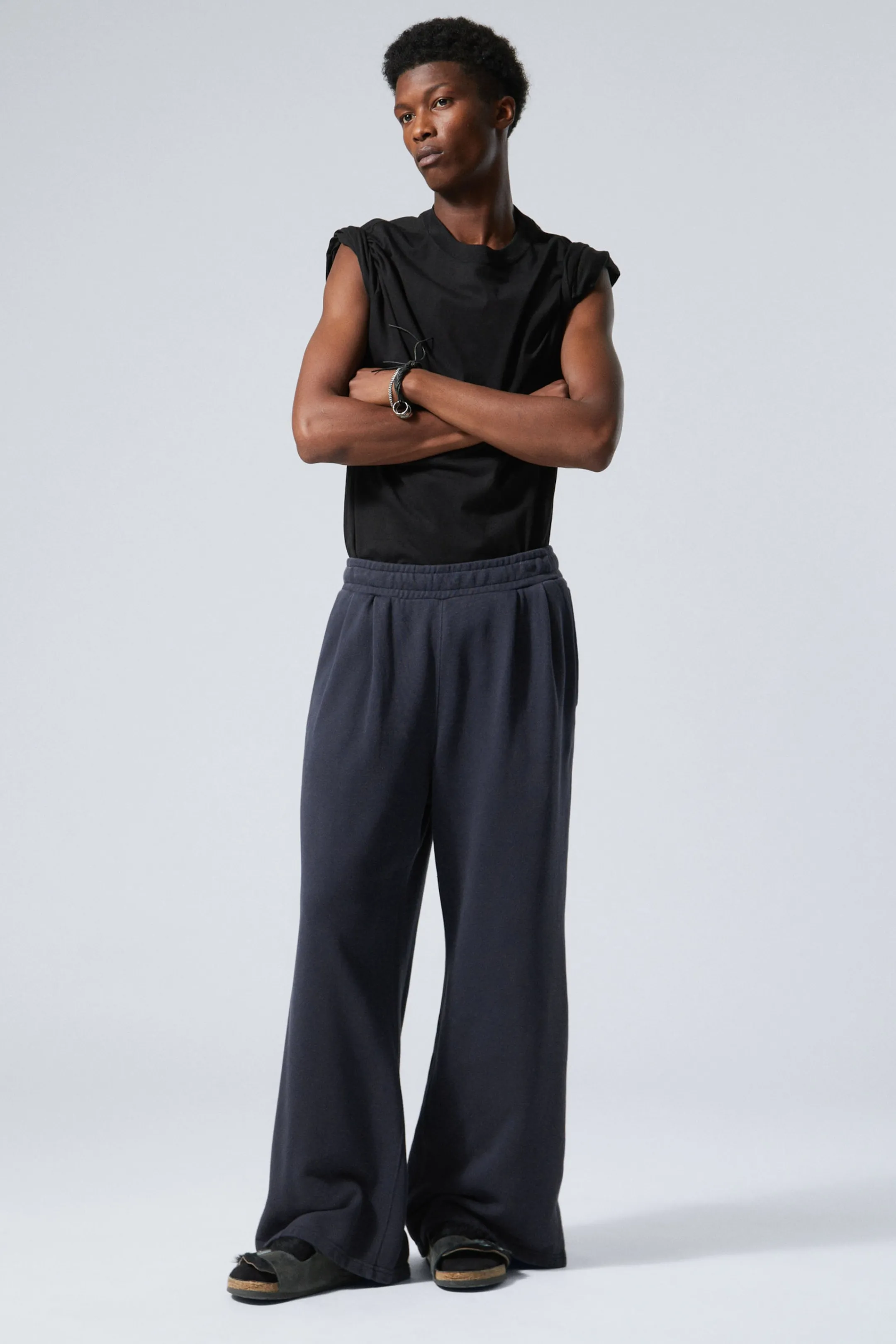 Weekday LOOSE WIDE HEAVYWEIGHT SWEATPANTS> Basics | Trousers