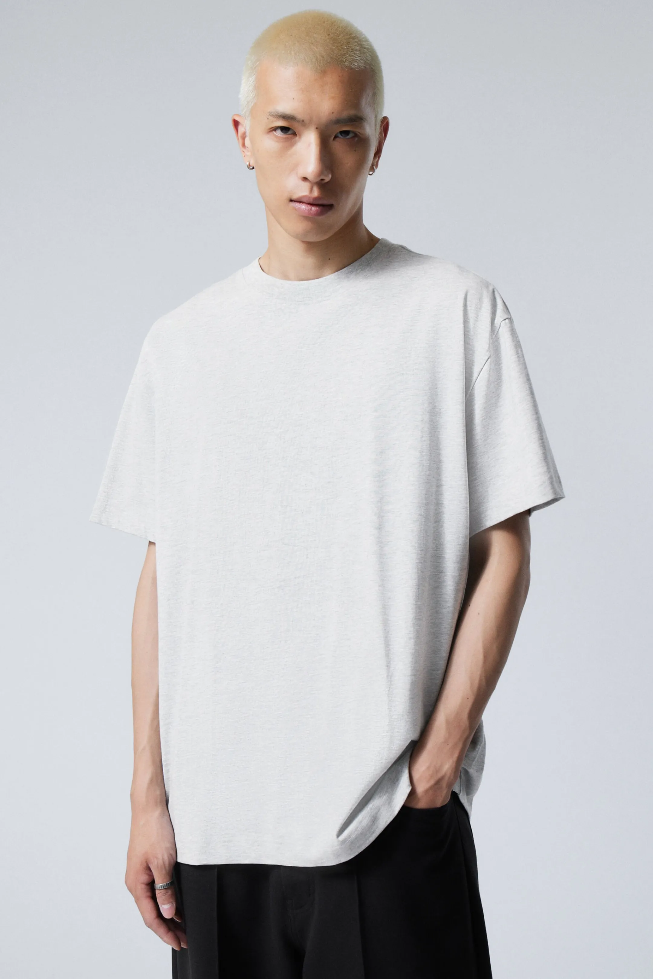 Weekday OVERSIZED HEAVYWEIGHT T-SHIRT> Basics | T-Shirts & Tops