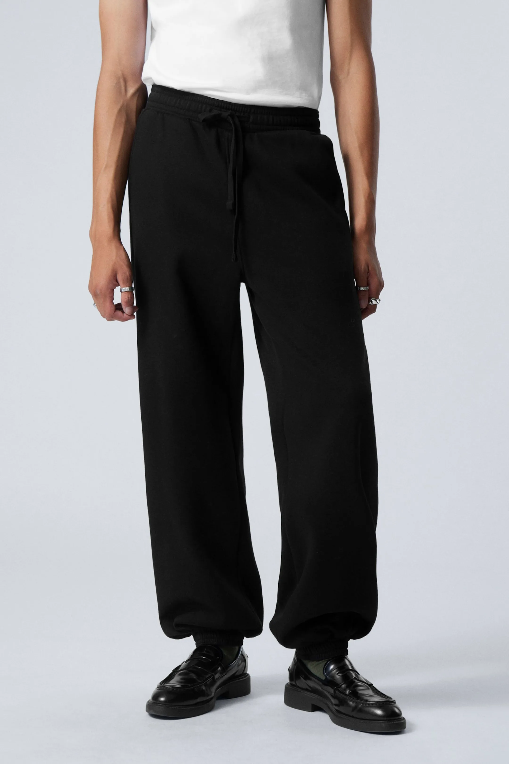 Weekday RELAXED HEAVYWEIGHT SWEATPANTS> Basics | Trousers