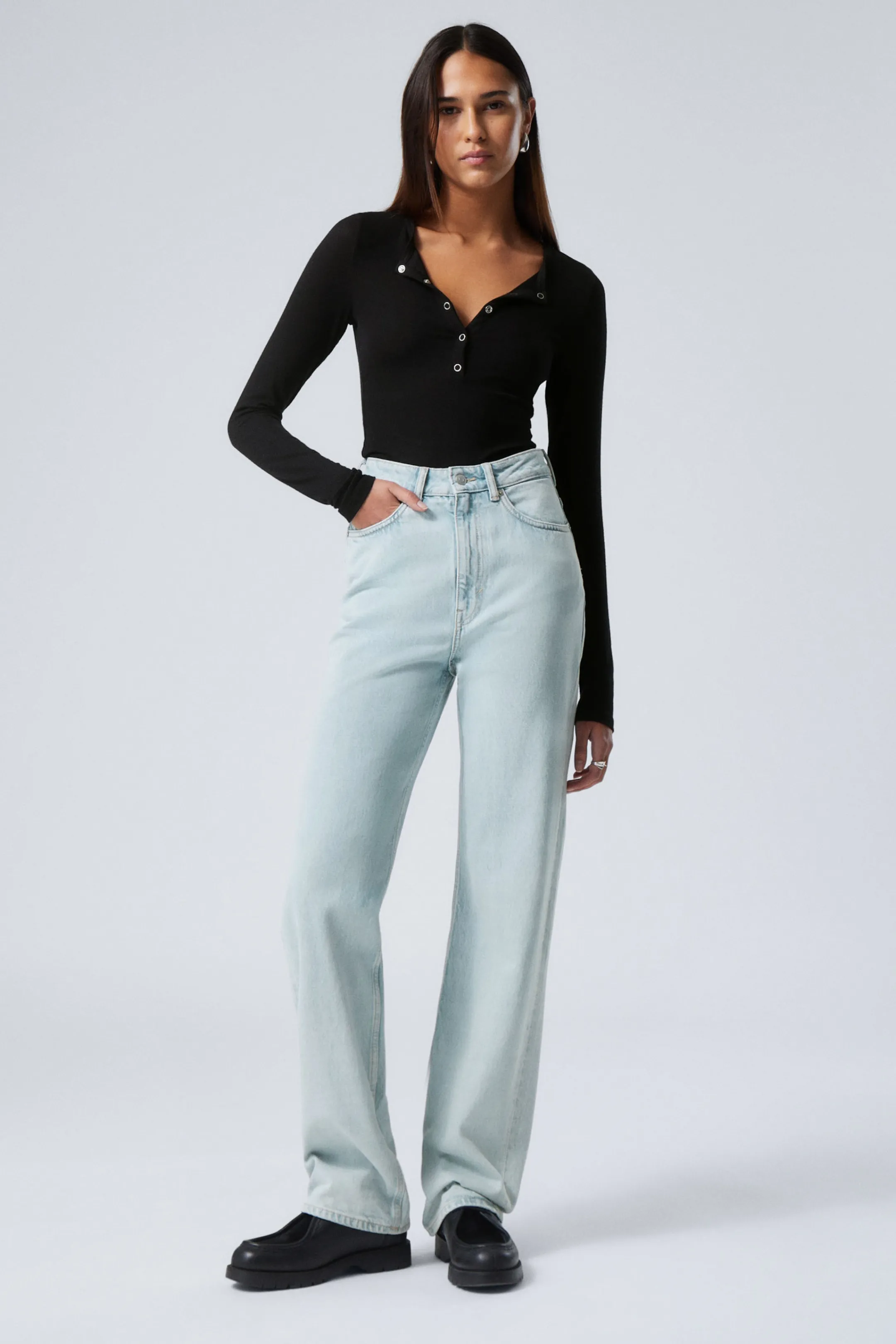 Weekday ROWE SUPER HIGH WAISTED REGULAR STRAIGHT LEG JEANS>Women Jeans