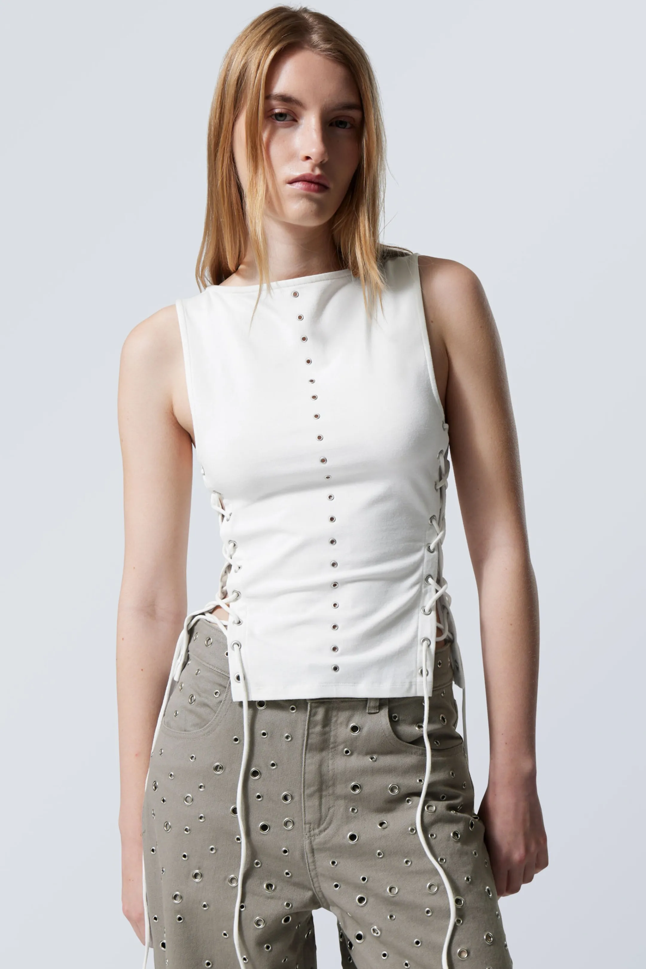 Weekday SLEEVELESS LACING BOAT-NECK EYELET TOP>Women Tops