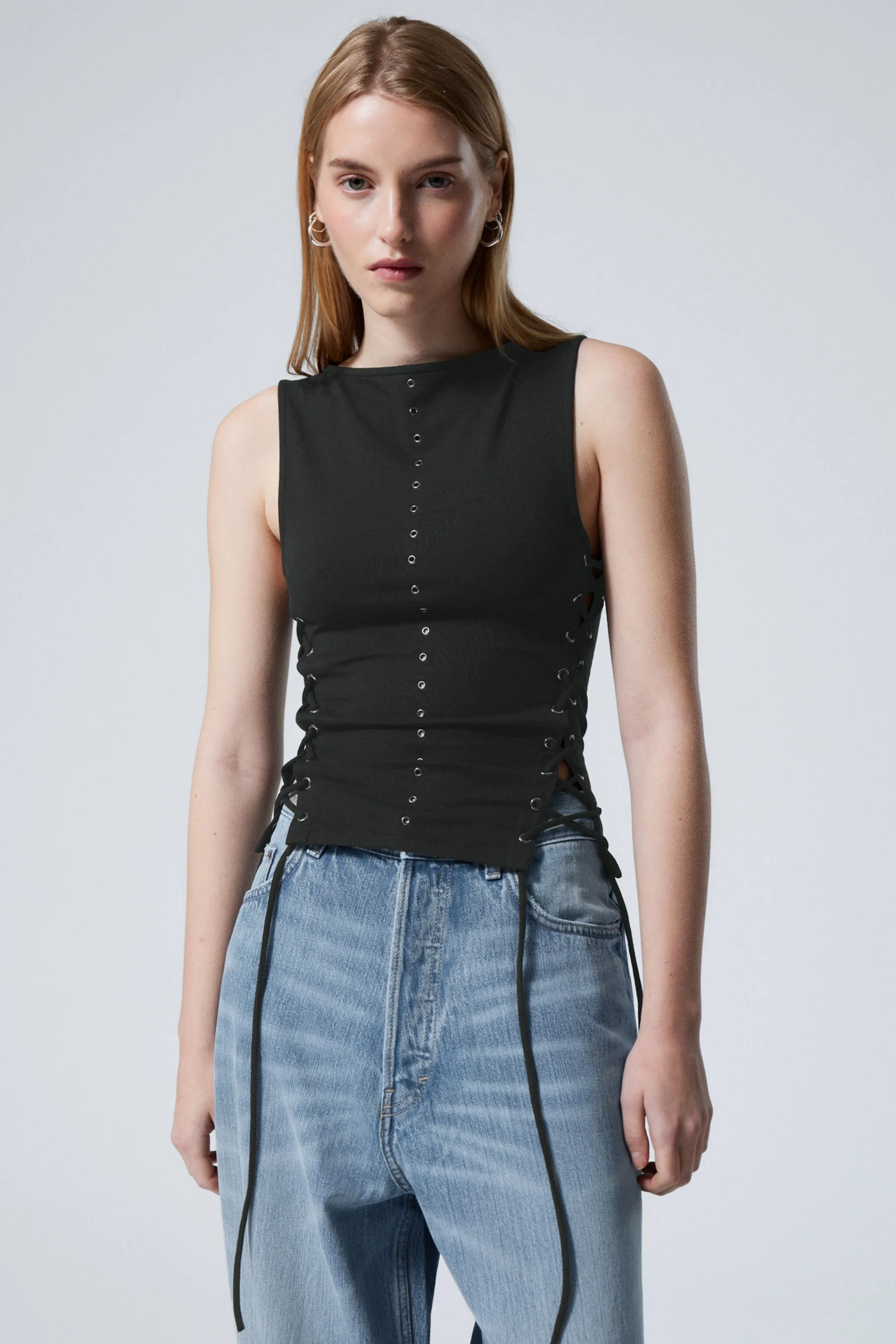 Weekday SLEEVELESS LACING BOAT-NECK EYELET TOP>Women Tops