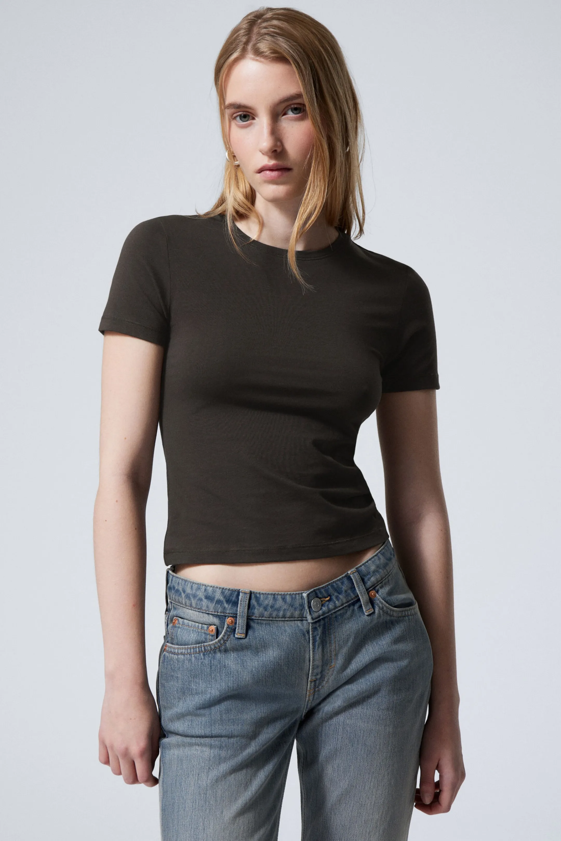 Weekday SLIM FITTED T-SHIRT>Women Basics | T-Shirts