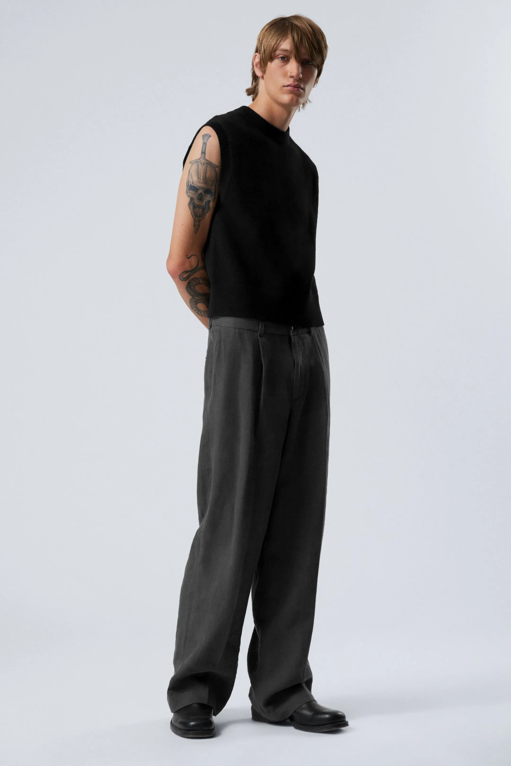 Weekday UNO LOOSE LINEN SUIT TROUSER> Trousers