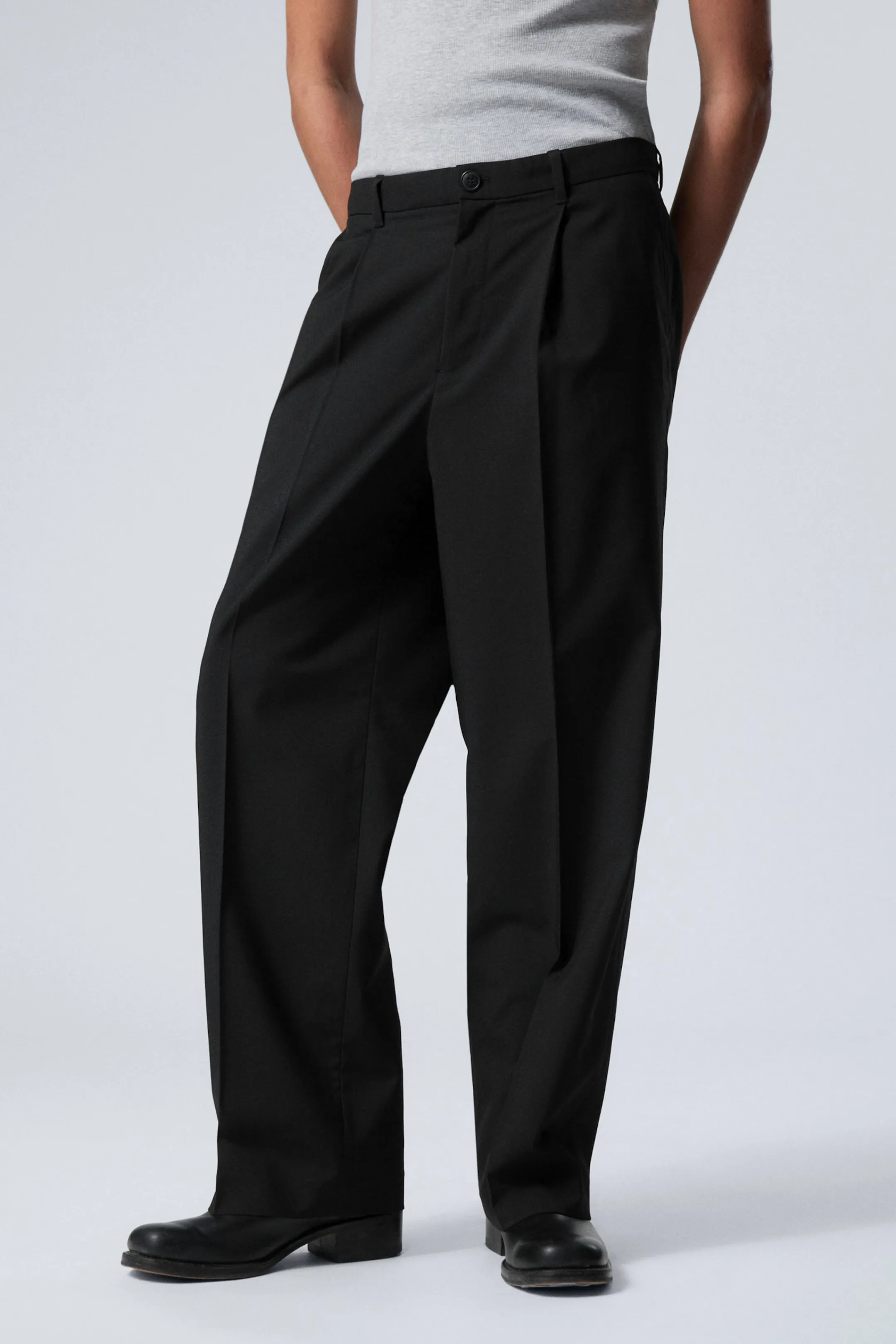 Weekday UNO LOOSE SUIT TROUSERS> Trousers